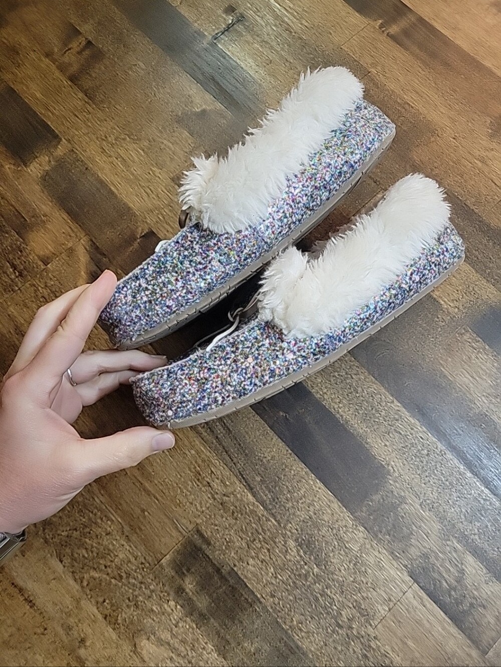 Sparkly Glitter Moccasin Slippers with Faux Fur Trim Girls Size 3 - Picture 4 of 16